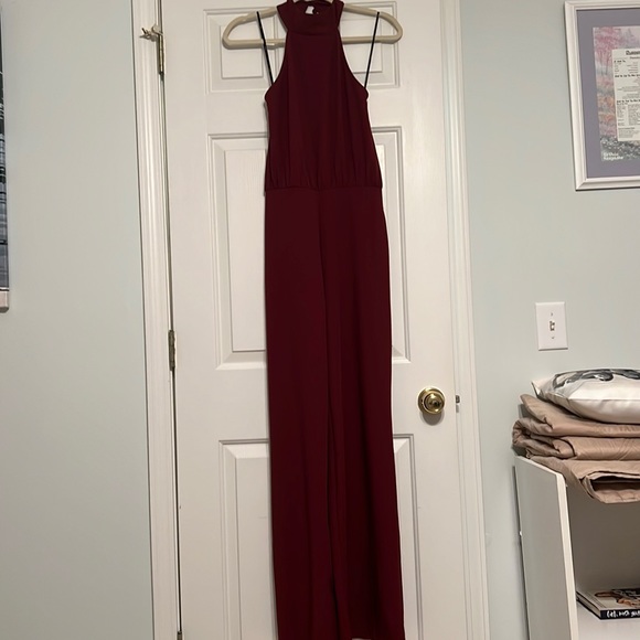 Wine colored Jumpsuit! Size Small NEVER WORN - Picture 1 of 4